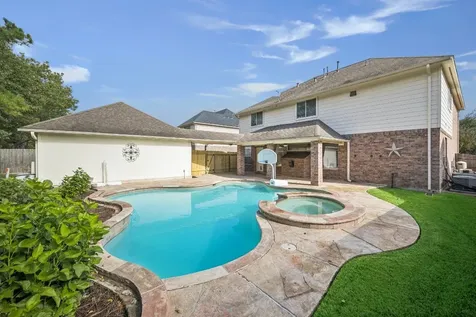 21223 Heartwood Oak Trail Cypress TX 77433