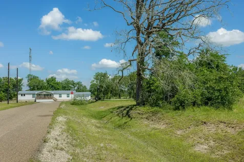 6676 Atakapan Trail Bedias TX 77831