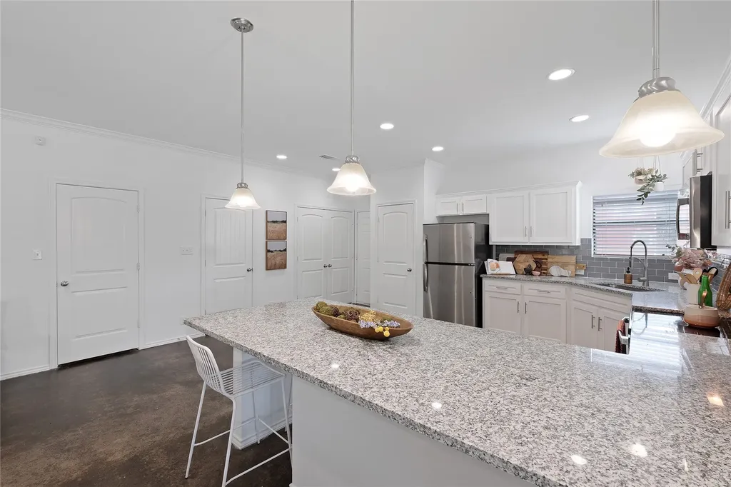 12710-101 Englemann Drive San Antonio TX 78249