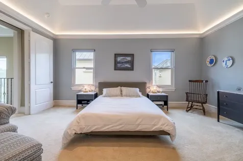 2105 Mcduffie Street Houston TX 77019