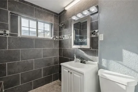 105 Pompano Avenue Galveston TX 77550