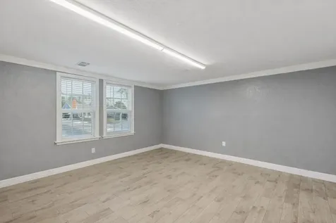 105 Pompano Avenue Galveston TX 77550