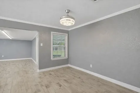 105 Pompano Avenue Galveston TX 77550