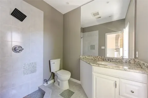 2524 Nantucket Drive B Houston TX 77057