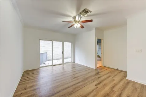 2524 Nantucket Drive B Houston TX 77057