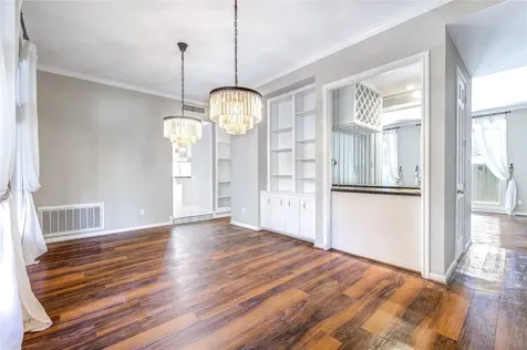 2524 Nantucket Drive B Houston TX 77057