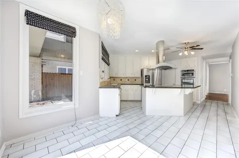 2524 Nantucket Drive B Houston TX 77057