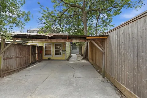 5313 Palmetto Street C Houston TX 77081