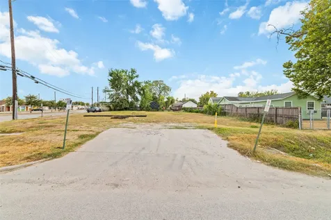 9625 Fulton Street Houston TX 77076