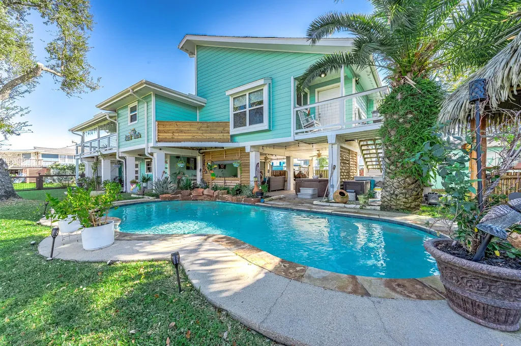 325 Ling Street Bayou Vista TX 77563