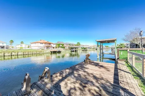 325 Ling Street Bayou Vista TX 77563