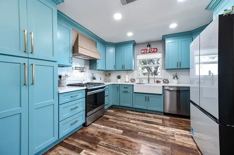 325 Ling Street Bayou Vista TX 77563