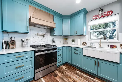 325 Ling Street Bayou Vista TX 77563