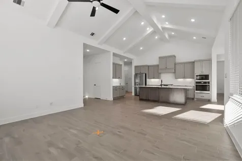 12223 Warbler Drive Mont Belvieu TX 77523