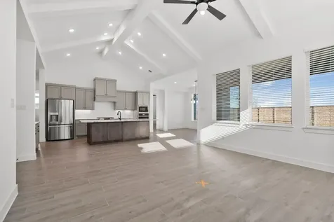 12223 Warbler Drive Mont Belvieu TX 77523