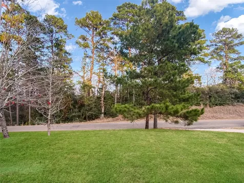 254 E Sunset Drive Onalaska TX 77360