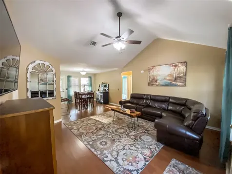 254 E Sunset Drive Onalaska TX 77360