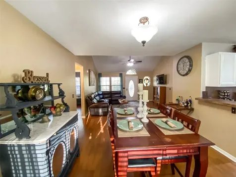 254 E Sunset Drive Onalaska TX 77360