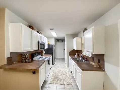 254 E Sunset Drive Onalaska TX 77360