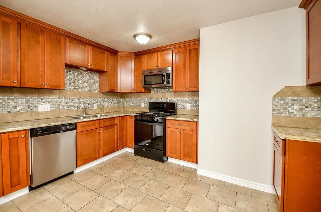 15337 Falmouth Avenue 2 Houston TX 77084