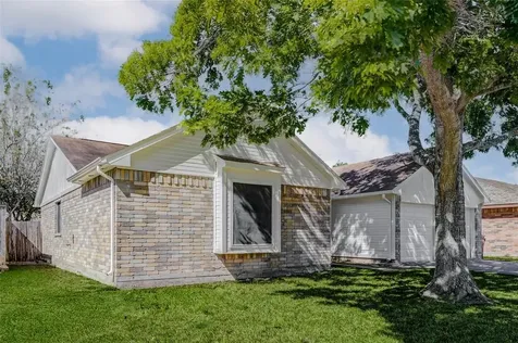 213 Willoughby Drive Richmond TX 77469
