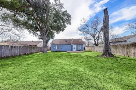 13327 Halifax Street Houston TX 77015