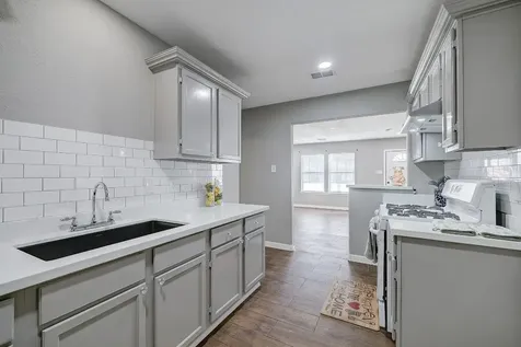 13327 Halifax Street Houston TX 77015