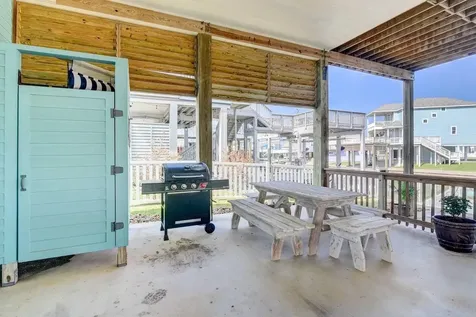 22122 Cantina Drive Galveston TX 77554