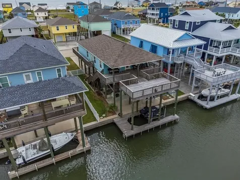 22122 Cantina Drive Galveston TX 77554