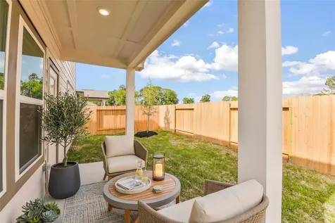 127 West Canopy Crossing Circle Conroe TX 77301