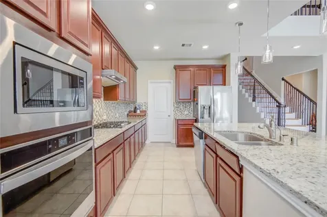 12902 Oak Falls Drive Pearland TX 77584