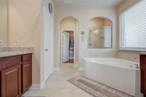 12902 Oak Falls Drive Pearland TX 77584