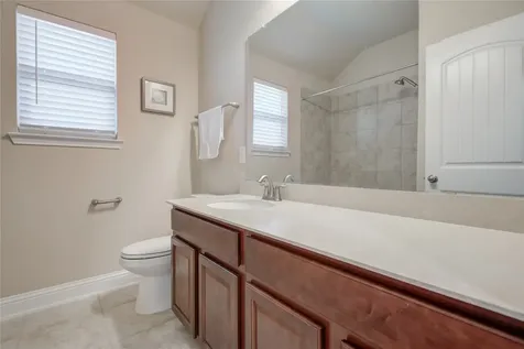 12902 Oak Falls Drive Pearland TX 77584