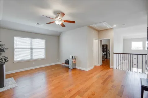 12902 Oak Falls Drive Pearland TX 77584