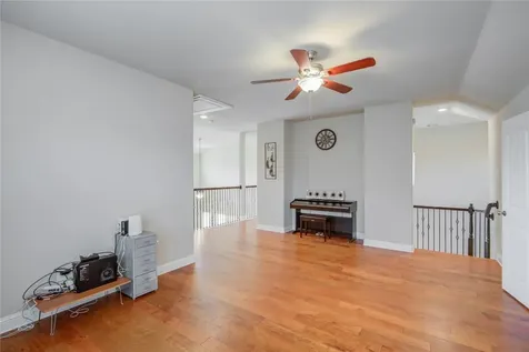 12902 Oak Falls Drive Pearland TX 77584