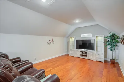 12902 Oak Falls Drive Pearland TX 77584