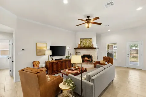 2614 Kinnersley Court College Station TX 77845