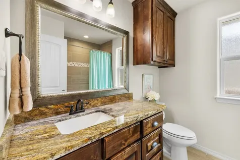 2614 Kinnersley Court College Station TX 77845