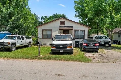 7332 Parkes Street Houston TX 77088
