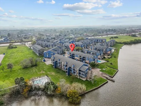 18519 Egret Bay Boulevard 1802 Webster TX 77058