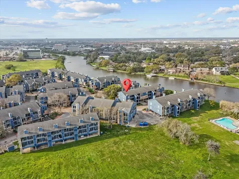 18519 Egret Bay Boulevard 1802 Webster TX 77058