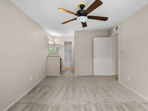 18519 Egret Bay Boulevard 1802 Webster TX 77058