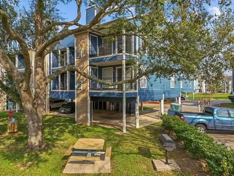 18519 Egret Bay Boulevard 1802 Webster TX 77058
