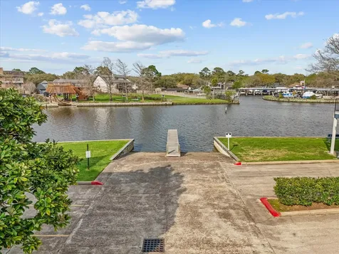 18519 Egret Bay Boulevard 1802 Webster TX 77058