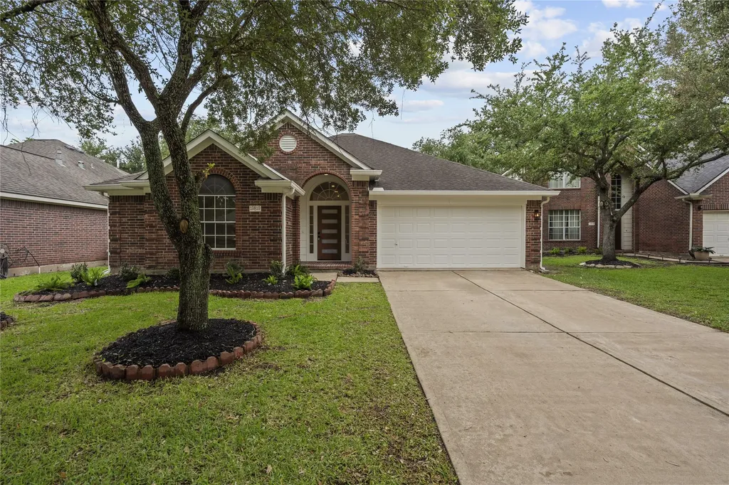 13810 Aspen Knoll Court Houston TX 77059