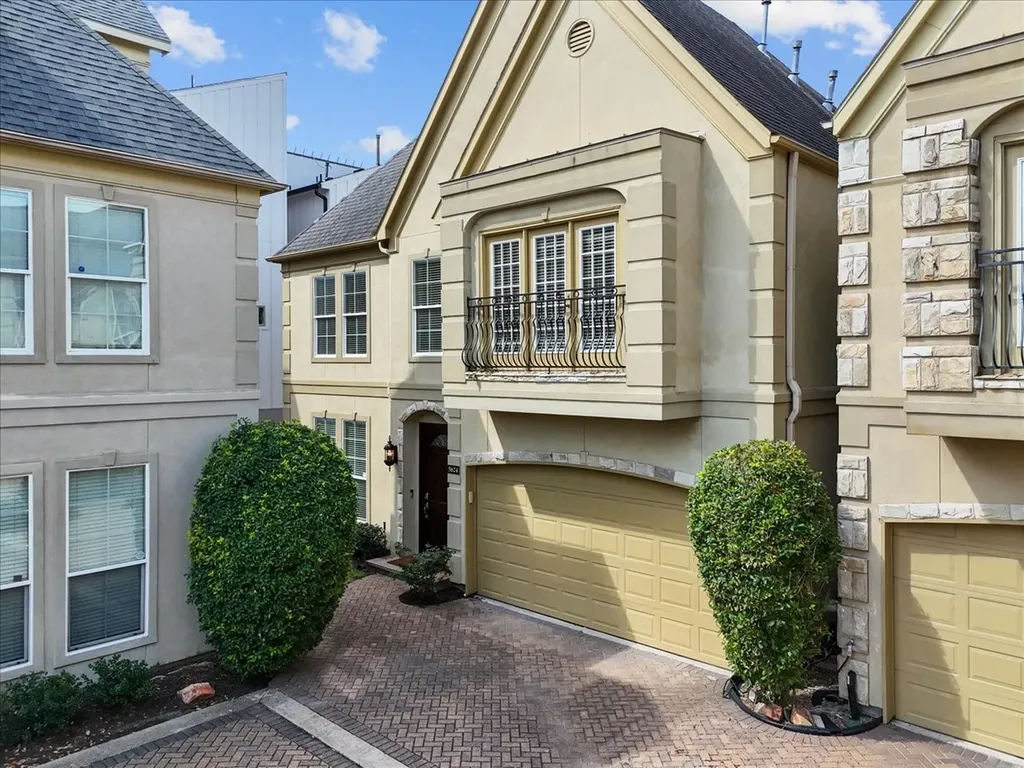 5624 Dolores Street Houston TX 77057