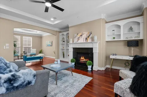 5624 Dolores Street Houston TX 77057