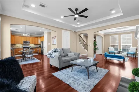5624 Dolores Street Houston TX 77057