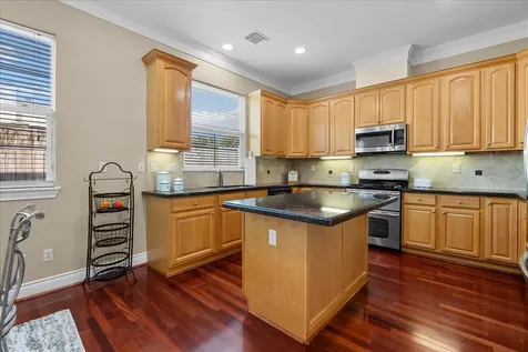 5624 Dolores Street Houston TX 77057