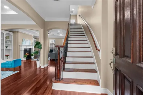 5624 Dolores Street Houston TX 77057